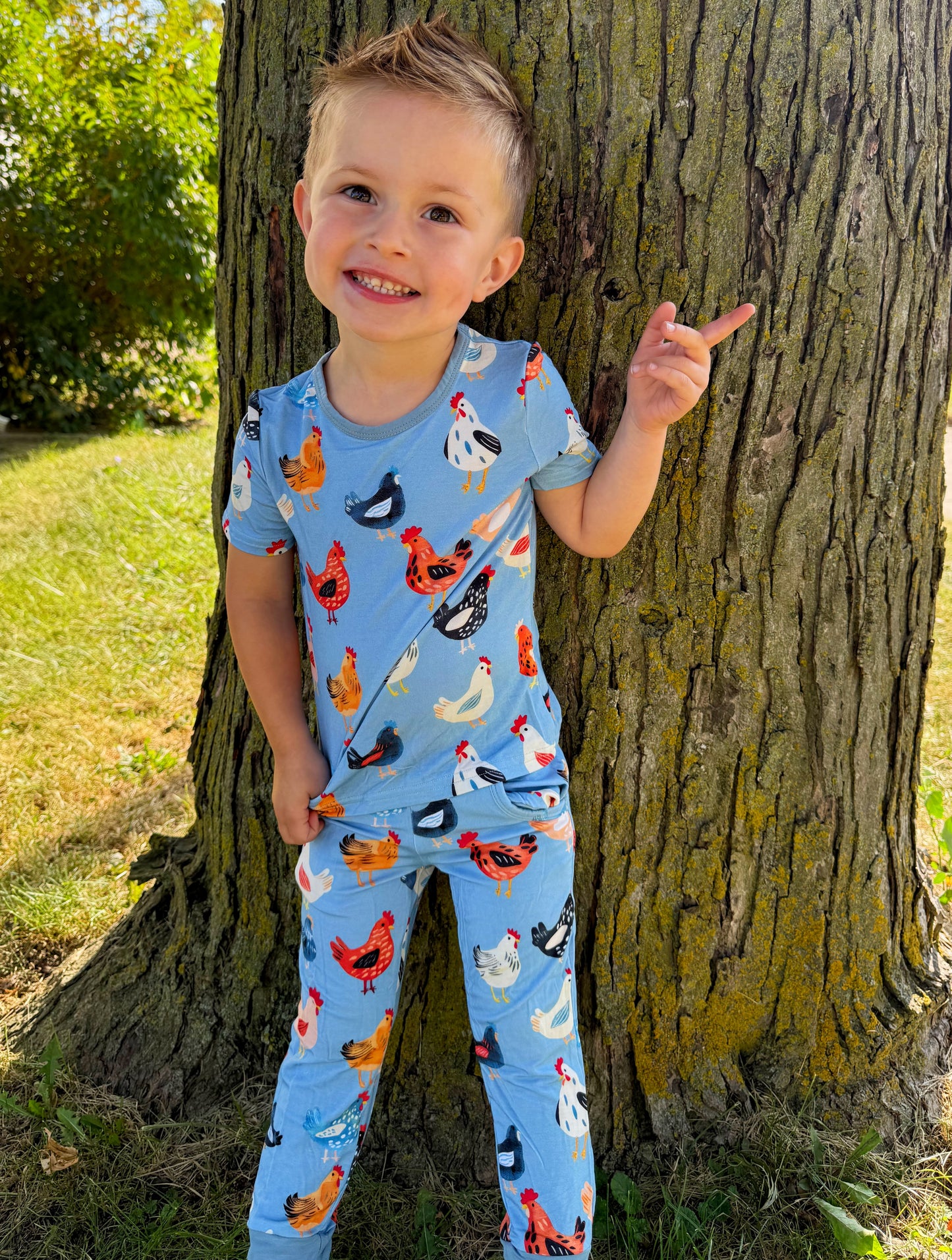 Peep Parade Tee & Jogger Set